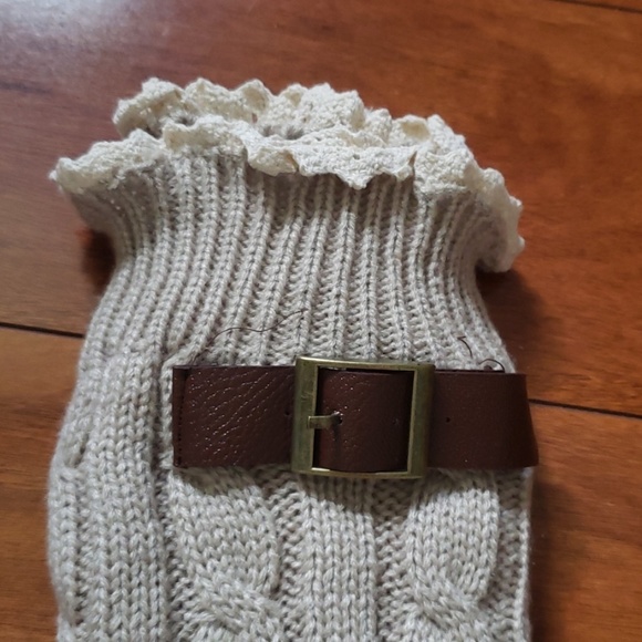 2 Pairs Knee High Leg Warmers Crochet Cuff Buckle NWT - Picture 4 of 7